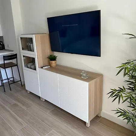 Estudio Primera Linea De Playa *