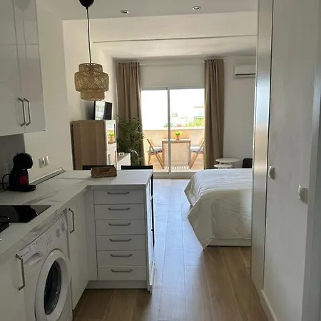 Estudio Primera Linea De Playa *